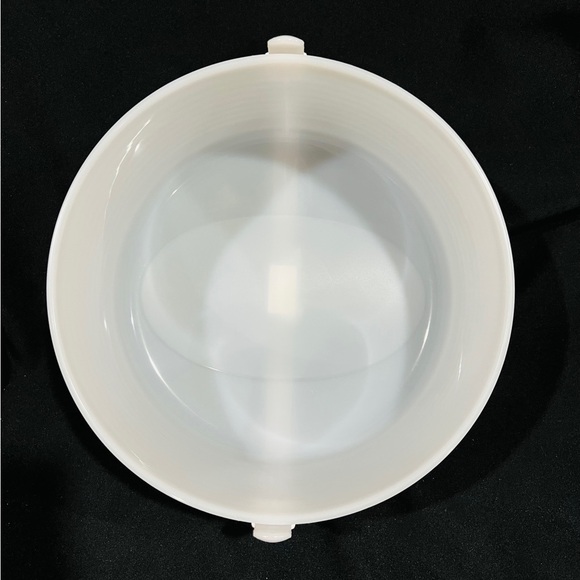 NEW! (NIP) Tupperware Cool Orange Cake Taker w/ FREE Cake Server (LAST one) - Picture 8 of 14